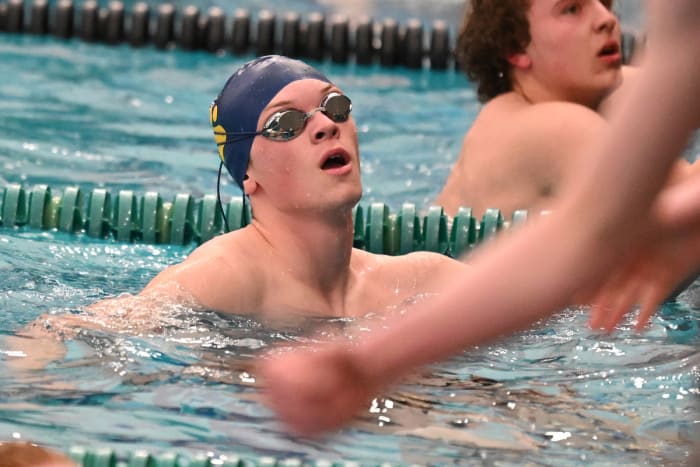 10.BOYS-200-FREESTYLE-RELAY-1